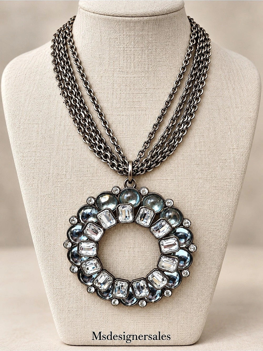 Statement Crystal Pendant Necklace in Silver Like New 257